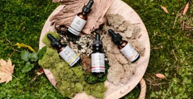 The Ultimate Guide to DIY Natural Cleaning Products