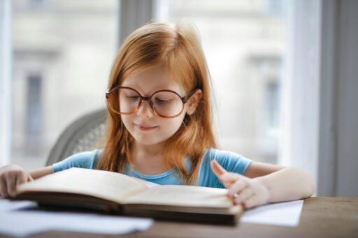The Benefits of Reading: How to Develop a Reading Habit